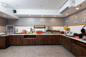 รวมอาหารเช้าสไตล์อังกฤษเต็มรูปแบบ ทุกวัน