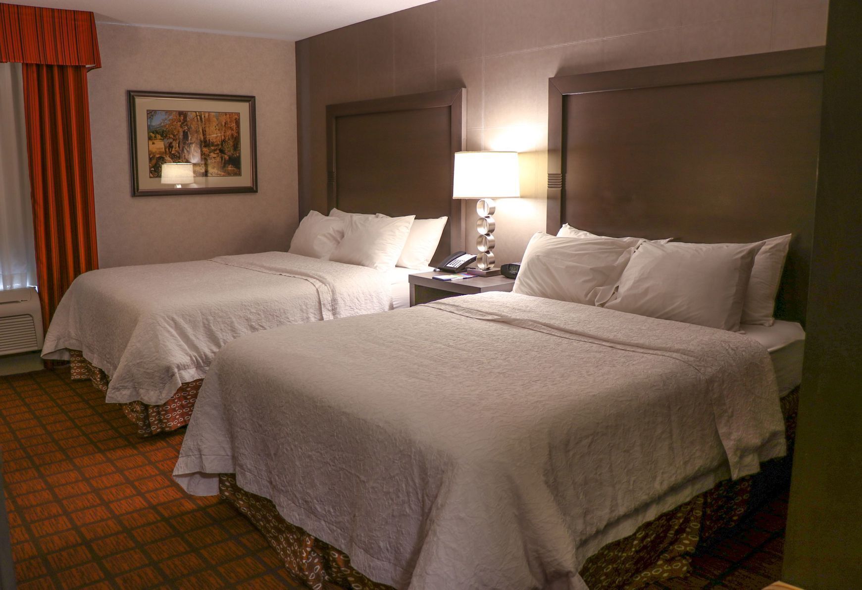 Premium bedding, down duvets, pillow-top beds, desk