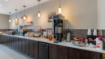 Free daily continental breakfast