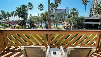 Pool and Garden View King Room (Non Smoking) | Terrace/patio