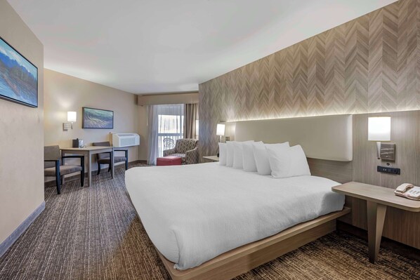 Cots/infant beds, rollaway beds, free WiFi - Best Western Plus Kootenai River Inn Casino & Spa (Bonners Ferry)