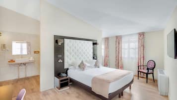 Premium bedding, minibar, in-room safe, desk