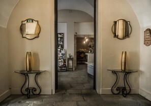 Reception - Best Western Le Marquis de La Baume (Nîmes)