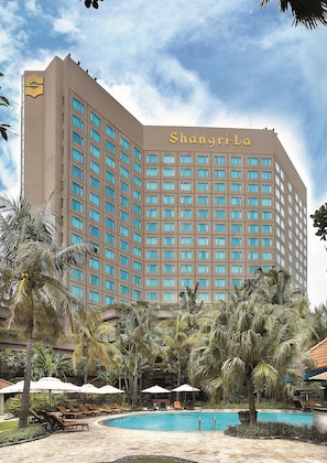 Exterior - Shangri-La Surabaya (Surabaya)