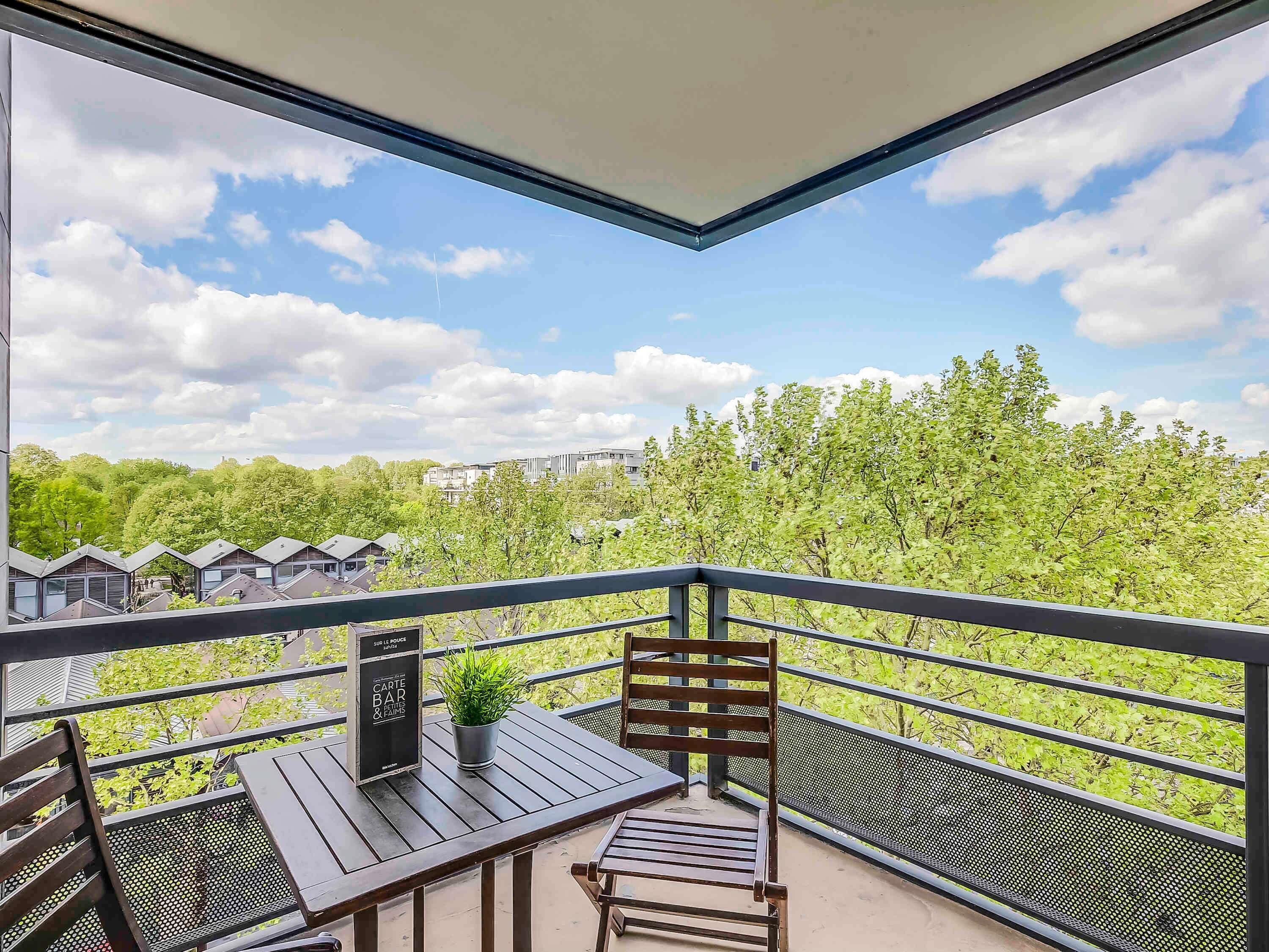 Quarto standard, 1 cama de casal, terraço | Cofres nos quartos, escrivaninha, quartos à prova de som