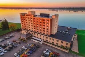 Exterior - Crowne Plaza Niagara Falls NY Riverside by IHG (Niagara Falls)