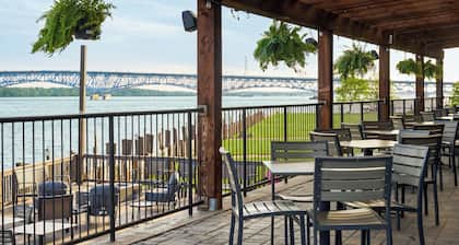 Crowne Plaza Niagara Falls NY Riverside by IHG