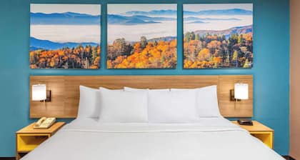 Days Inn by Wyndham Shelby