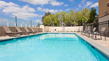 Piscina all'aperto