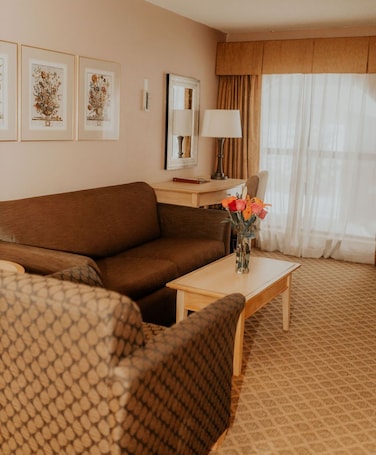 Suite (Parlor) | Living area | 42-inch flat-screen TV with cable channels, TV. Wallace Inn