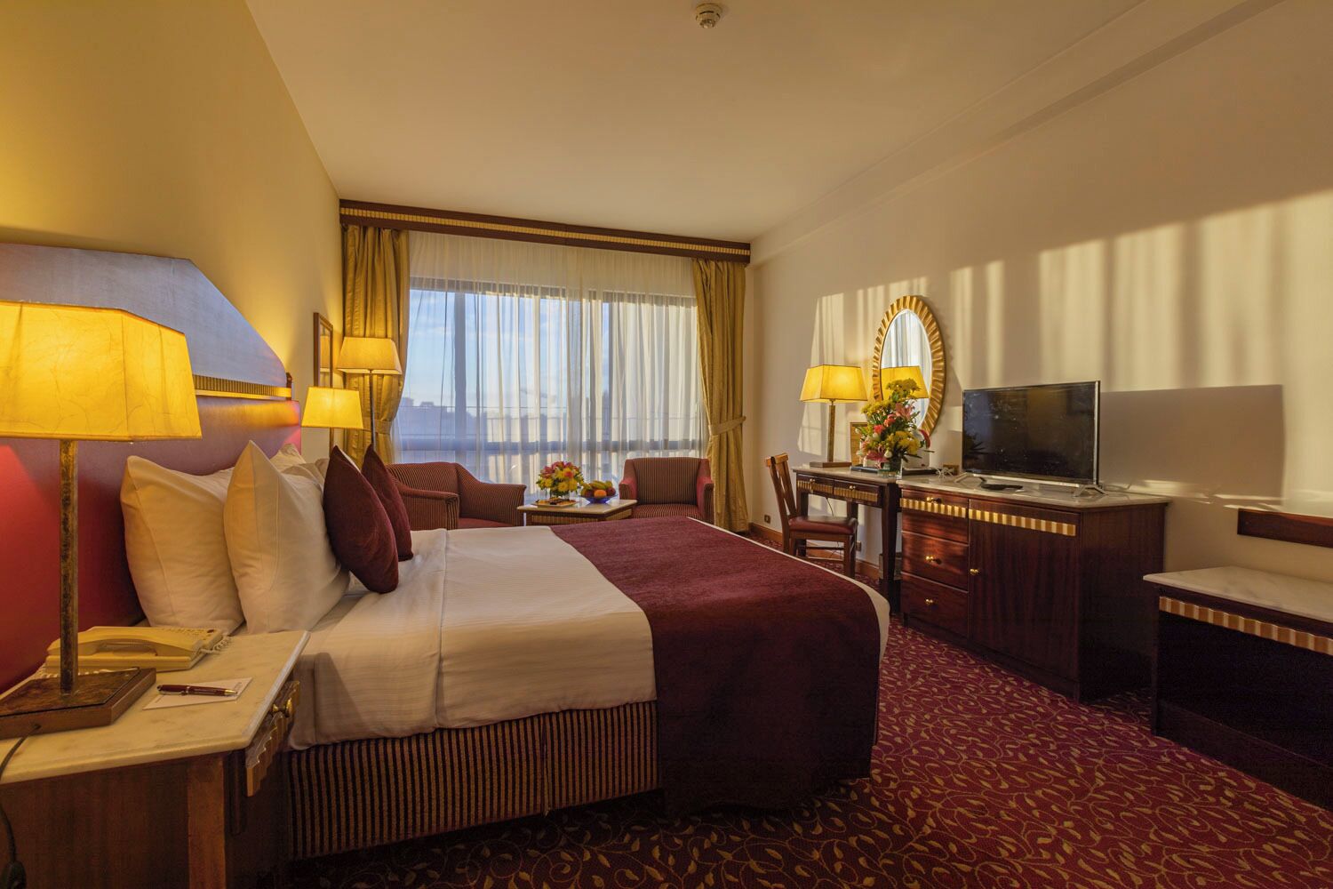 Minibar, in-room safe, individually decorated, individually furnished