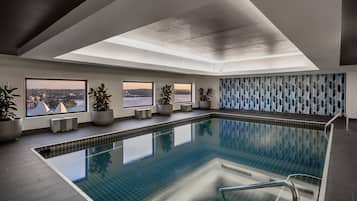 Una piscina techada
