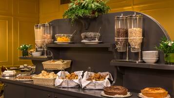 Daily buffet breakfast (EUR 14 per person)