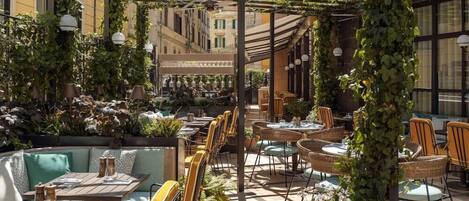 Breakfast, lunch, dinner served; Mediterranean cuisine