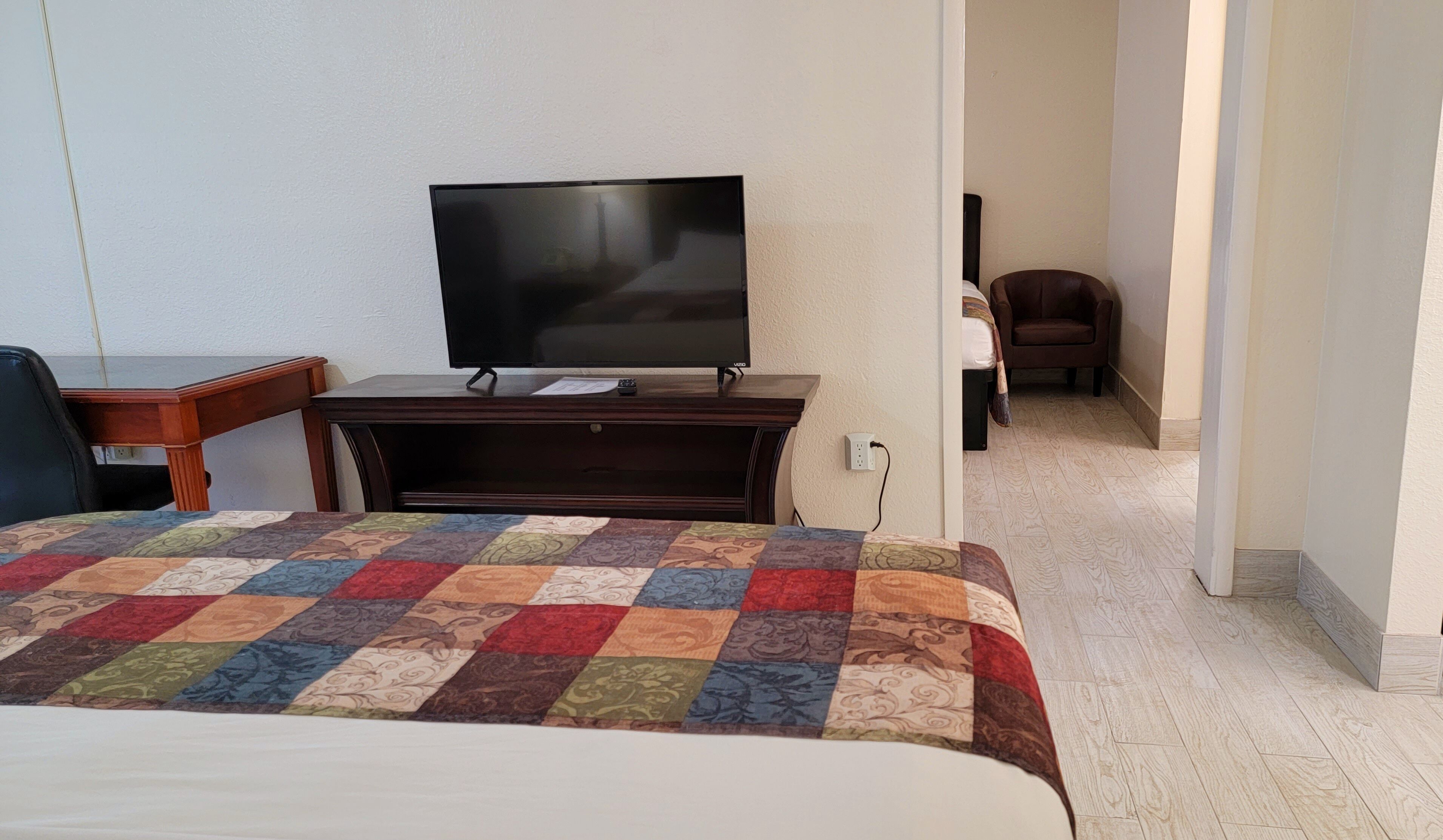 basic room, multiple beds, non smoking | 1 bedroom, free wifi, bed sheets