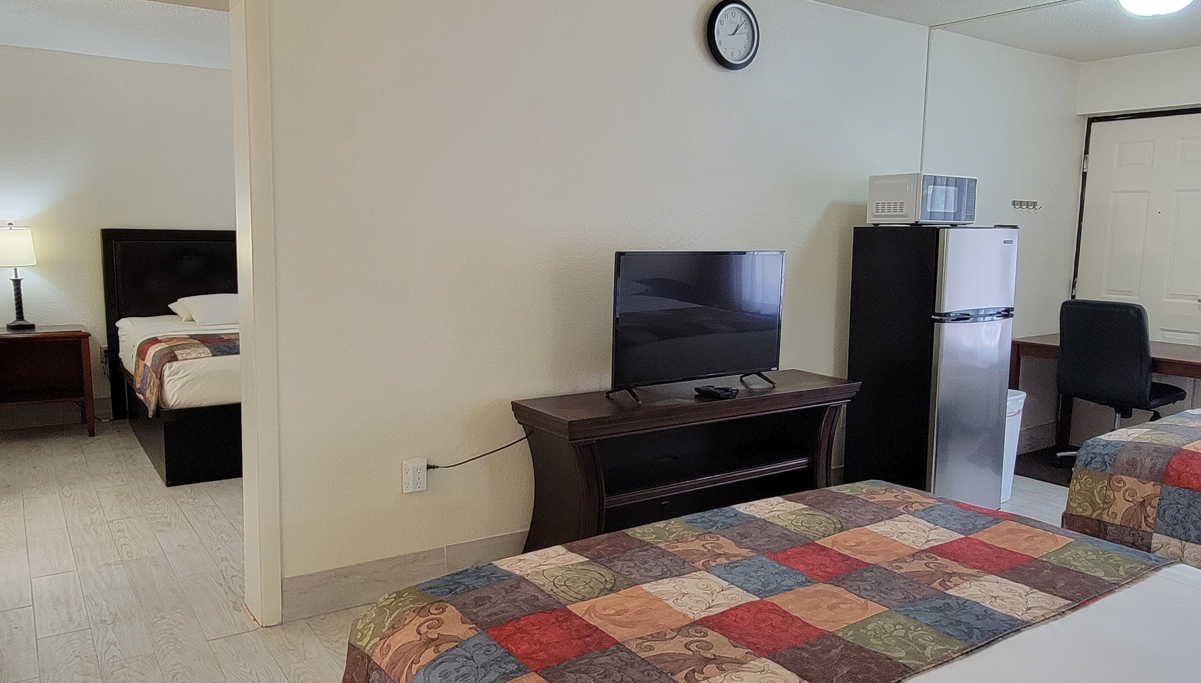 basic room, multiple beds, non smoking | 1 bedroom, free wifi, bed sheets