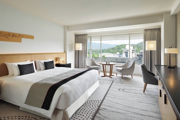 Club Room, 1 King Bed