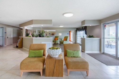 Quality Inn Clute Freeport