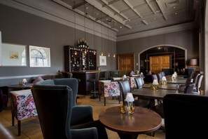 Breakfast and dinner served - Bedford Lodge Hotel & Spa (Newmarket)