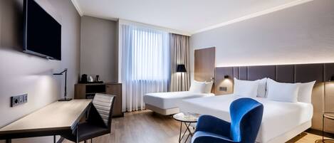 1 bedroom, minibar, in-room safe, desk