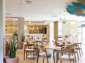 Dinner served, pool views 