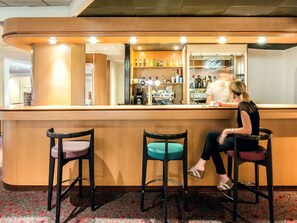 Bar (in der Unterkunft)