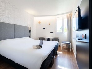 Standard Double Room, 1 Double Bed | In-room safe, desk, laptop workspace, blackout curtains