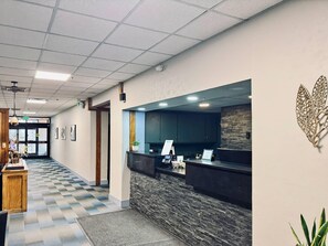 Lobby - Quality Inn Conference Center Logansport (Logansport)