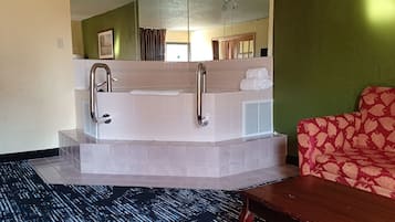 Suite, 1 King Bed | Premium bedding, desk, laptop workspace, iron/ironing board