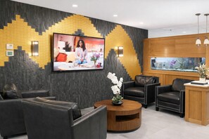 Lobby - Quality Inn Conference Center Logansport (Logansport)