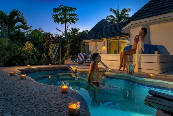 Private pool