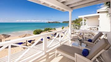 Suite Premium, 1 cama de matrimonio grande, frente a la playa | Vistas al mar