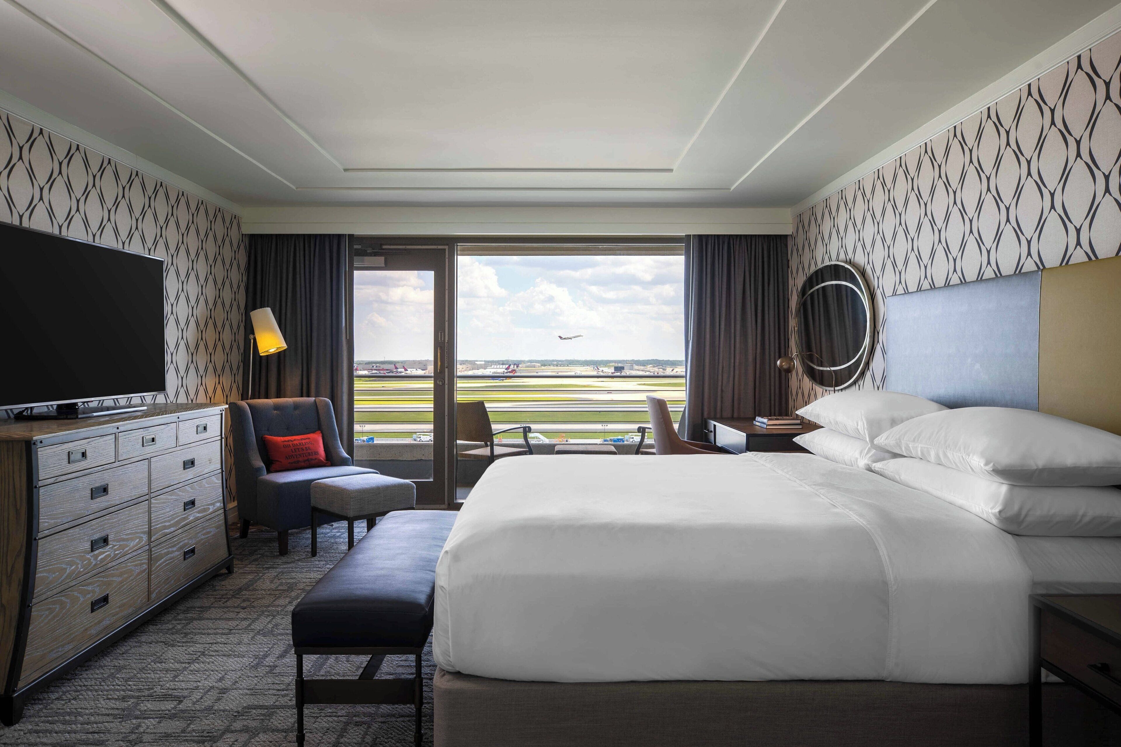 room, 1 king bed, balcony | premium bedding, in-room safe, desk, laptop workspace