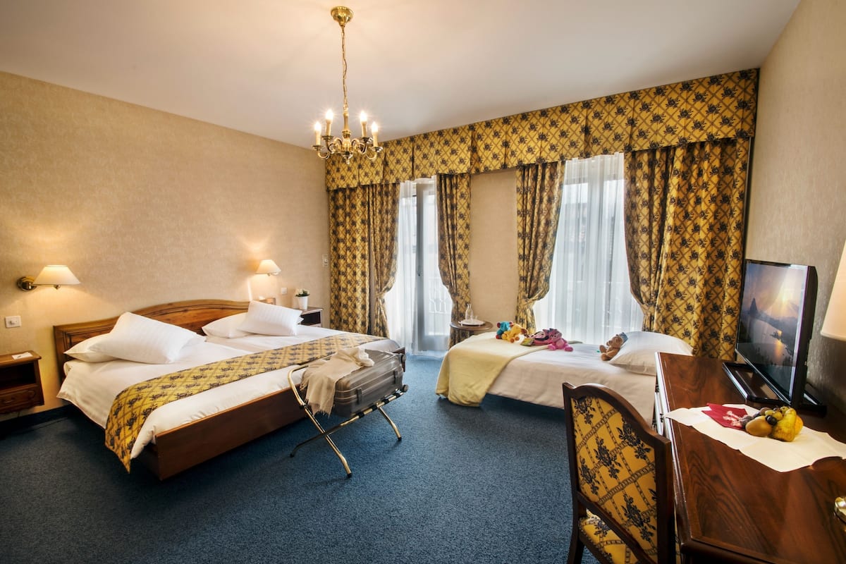 In-room safe, blackout drapes, free WiFi, bed sheets