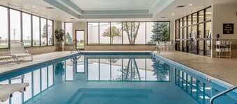 Comfort Inn & Suites Piqua-Near Troy-I75