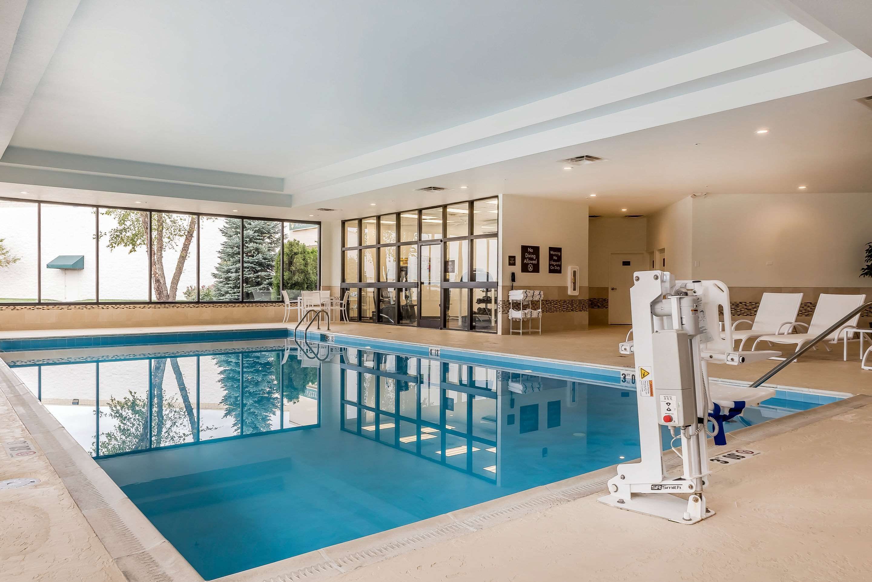 indoor pool, pool loungers