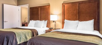 Comfort Inn & Suites Piqua-Near Troy-I75