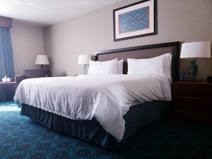 Hypo-allergenic bedding, desk, iron/ironing board, free cots/infant beds - Holiday Inn Express Mesa Verde-Cortez by IHG (Cortez)
