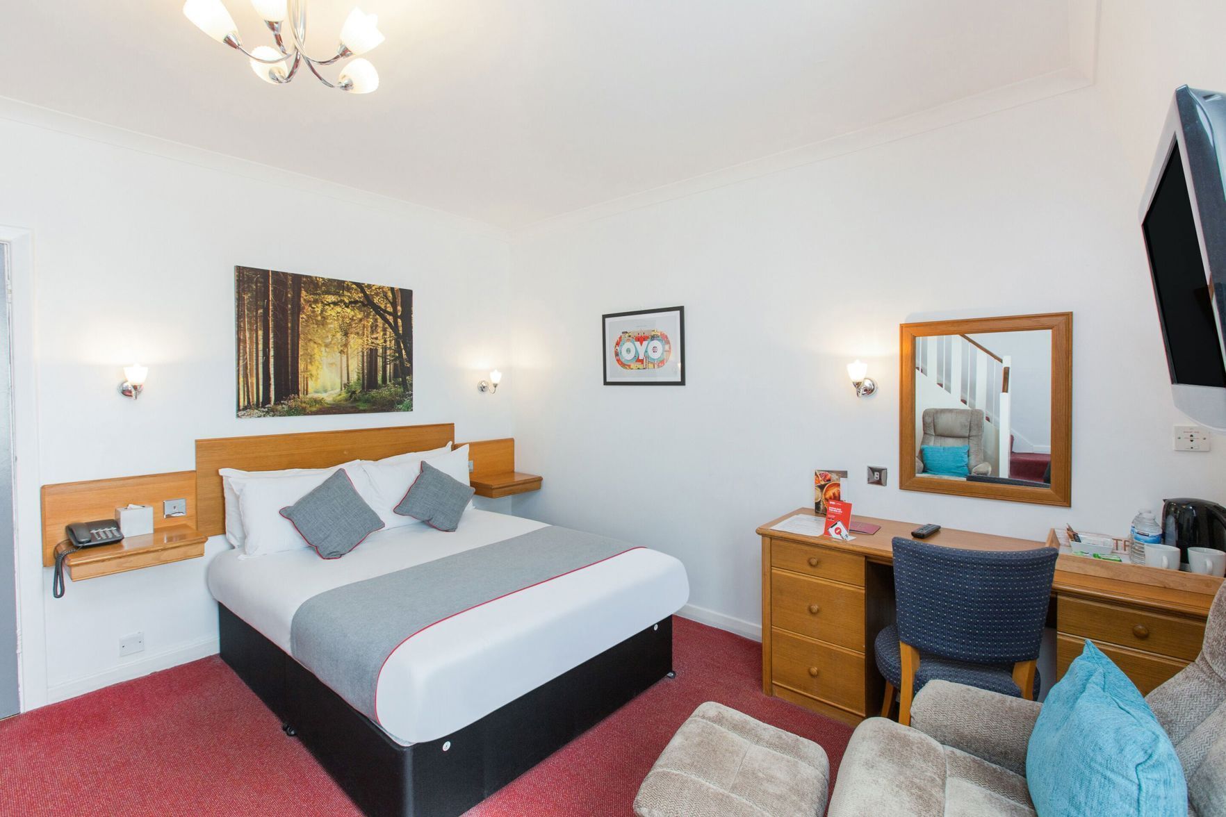 1 bedroom, desk, soundproofing, free WiFi