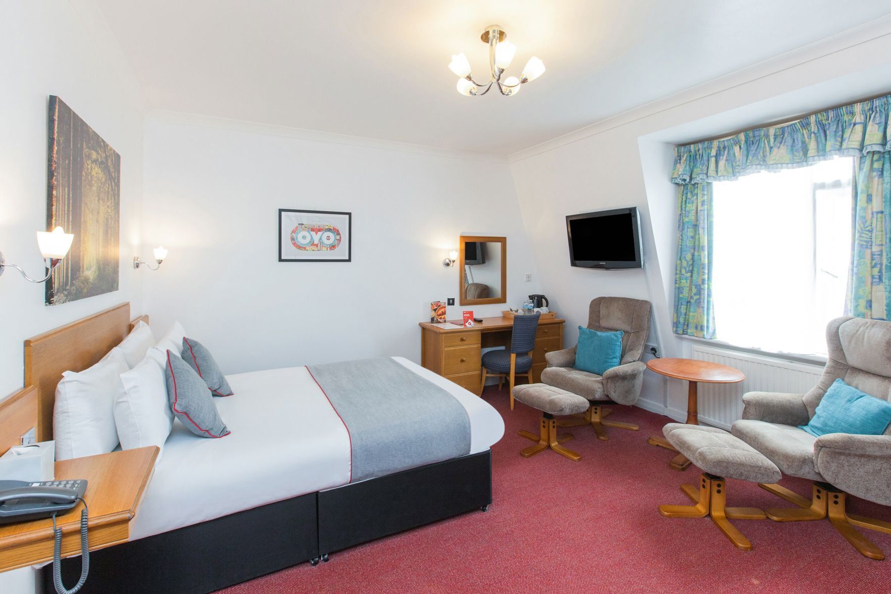 1 bedroom, desk, soundproofing, free WiFi