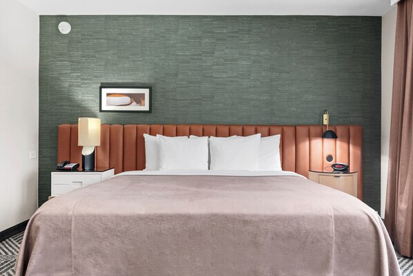 Habitación estándar, 1 cama King size | Camas con pillow-top y caja de seguridad en la habitación 