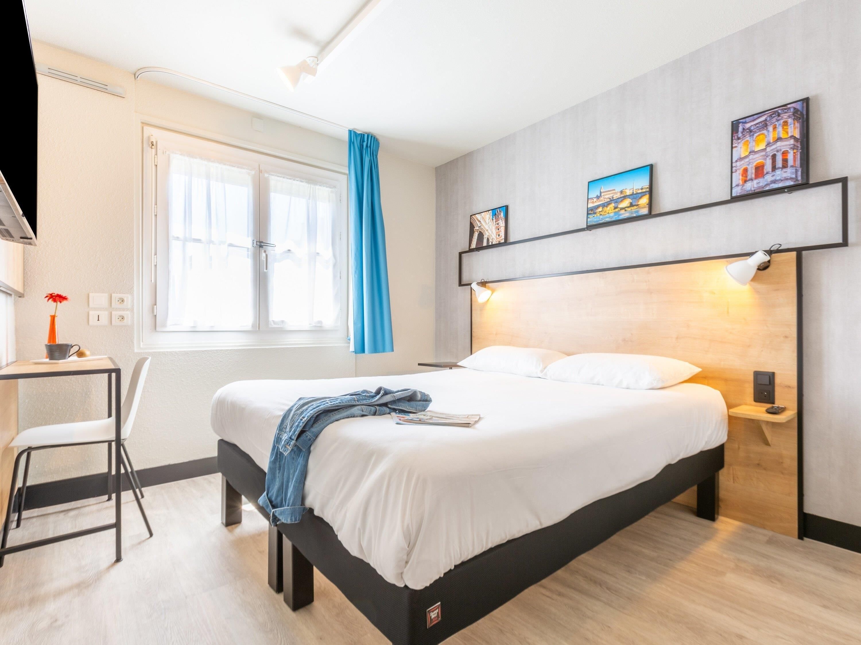 Phòng đôi, 1 giường đôi (New Design) | Bàn, phòng cách âm, bàn ủi/dụng cụ ủi quần áo 