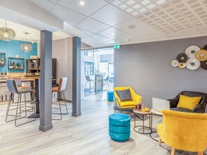 Bar (on property) - ibis Blois Centre Chateau (Blois)