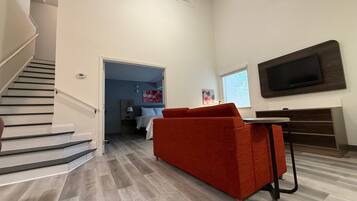 Room, Multiple Beds, Non Smoking (Deluxe Penthouse Suite) | Premium bedding, pillowtop beds, desk, blackout drapes