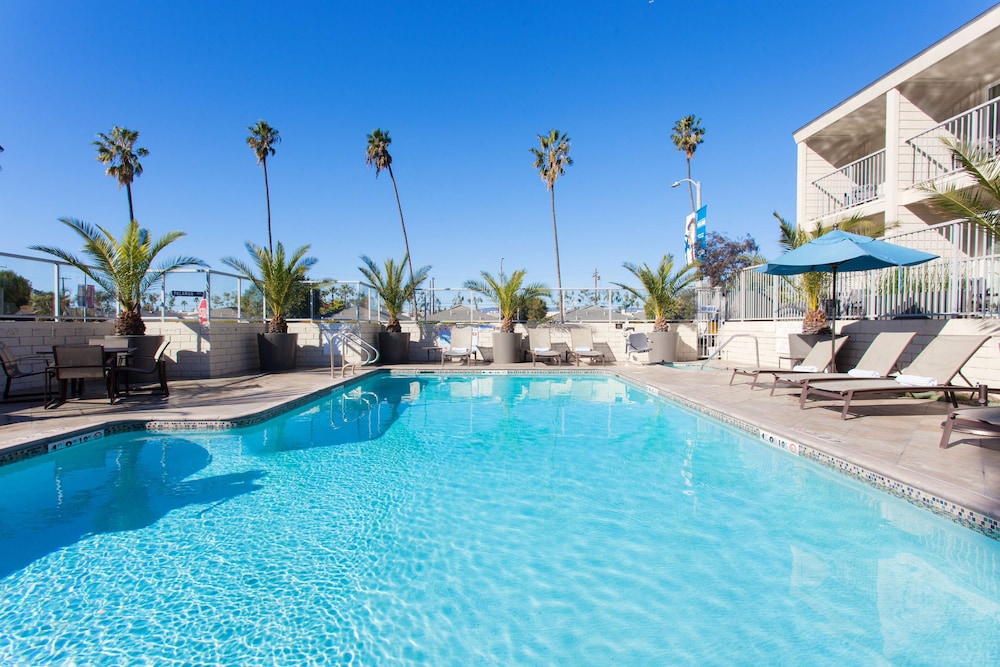 Hilton Garden Inn Los Angeles Marina Del Rey - 2