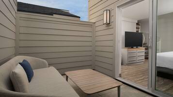 Loft, 1 King Bed with Sofa bed | Terrace/patio