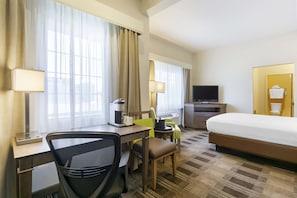 Standard Room, 1 Queen Bed, Non Smoking, Refrigerator & Microwave | Premium bedding, individually furnished, desk, iron/ironing board