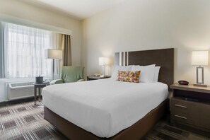 高档床上用品、特色家居、办公桌、熨斗/熨衣板