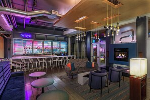Bar (on property) - Aloft by Marriott Lexington (Lexington)