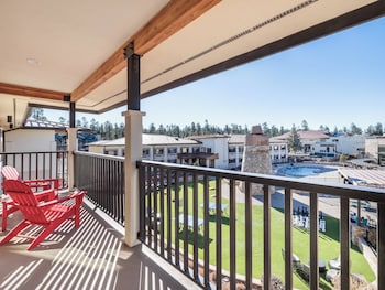 Suite, 1 Bedroom, Balcony | 1 bedroom, premium bedding, pillowtop beds, in-room safe at Holiday Inn Resort The Squire at Grand Canyon by IHG